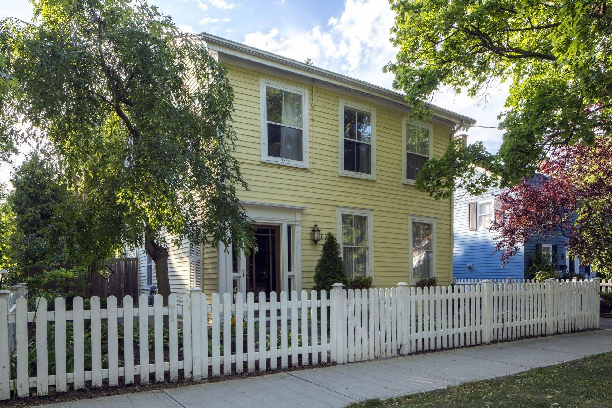 Queen Regent Bed & Breakfast Niagara-on-the-Lake Exterior photo